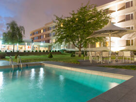 Städtetrip nach Antwerpen 6 Nächte | Terrasse mit Außenpool | Gratis Parken