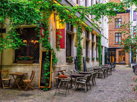 Städtetrip nach Antwerpen 1 Nacht | Terrasse mit Außenpool | Gratis Parken