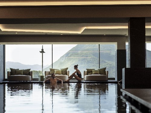 LAST MINUTE Erholung in Südtirol inkl. Wellnessbereich, Innenpool, Halbpension | 4 Tage