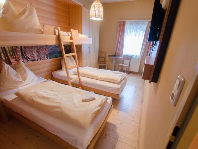 Dreibettzimmer