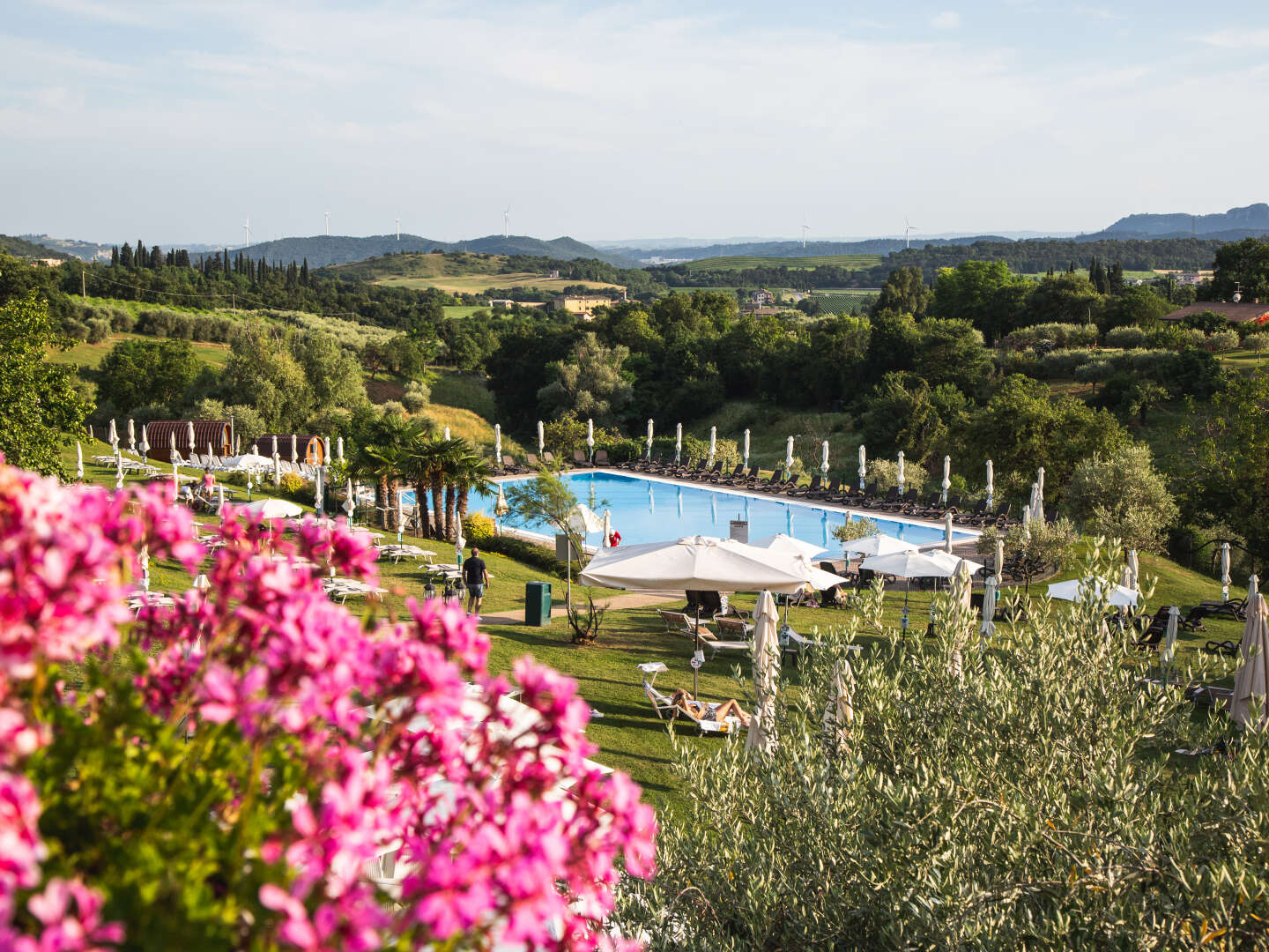 Romantikurlaub in der Villa Cariola inkl. Zimmerdeko & Sekt I 5 Nächte