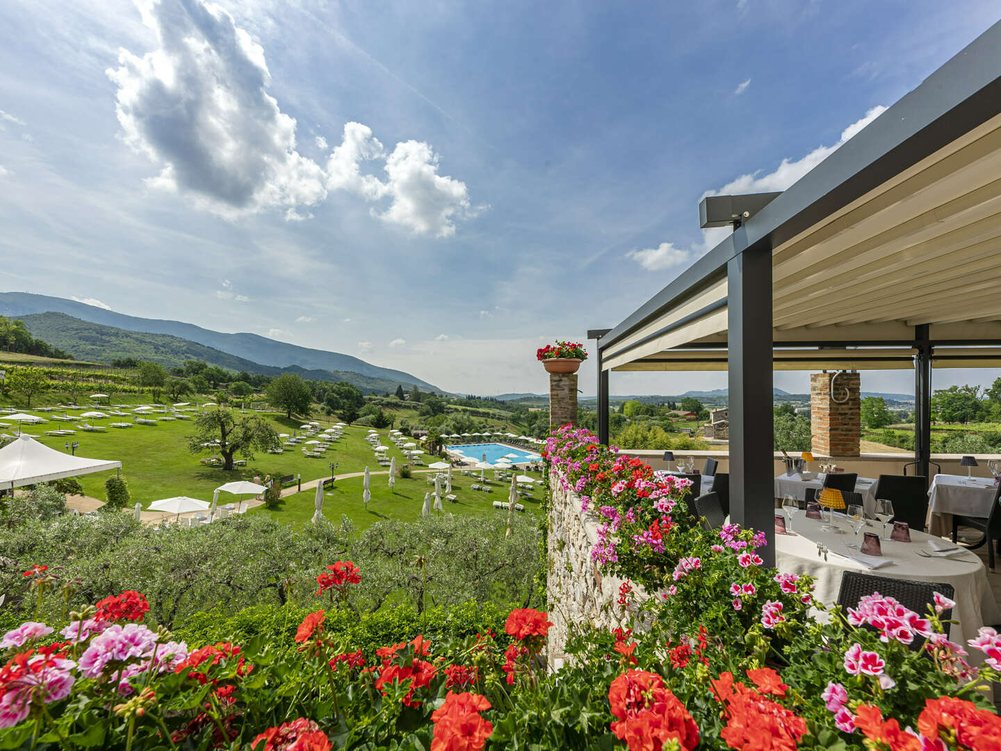 Romantikurlaub in der Villa Cariola inkl. Zimmerdeko & Sekt I 5 Nächte