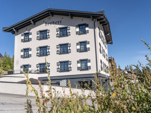 HERBERT - Boutique Apartments