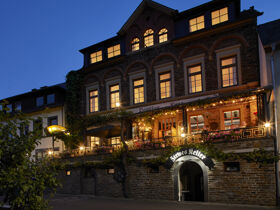 8 Tage Aktivurlaub: Entspannung am Flussufer der Mosel und Verwöhnzeit in der Vulkaneifel Therme