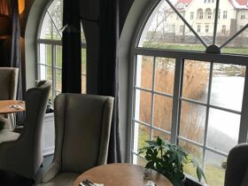 Lustvolle Nächte im Bubble Tent: Ein Spiel der Sinne