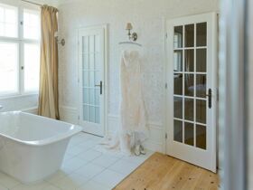 Lustvolle Nächte im Bubble Tent: Ein Spiel der Sinne