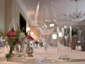 Lustvolle Nächte im Bubble Tent: Ein Spiel der Sinne