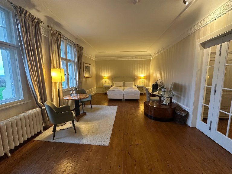 Juniorsuite/n