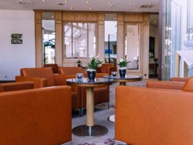 Zwei Nächte mit Frühstück und Abendessen im Atomis Hotel Munich Airport by Mercure