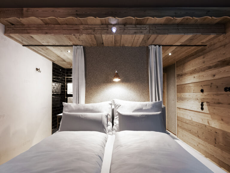 Doppelzimmer Basis