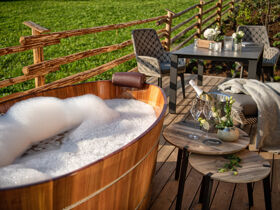 MONDI Honeymoon am Grundlsee | 5 Nächte inkl. Candle-Light Dinner