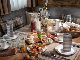 MONDI Honeymoon am Grundlsee | 5 Nächte inkl. Candle-Light Dinner