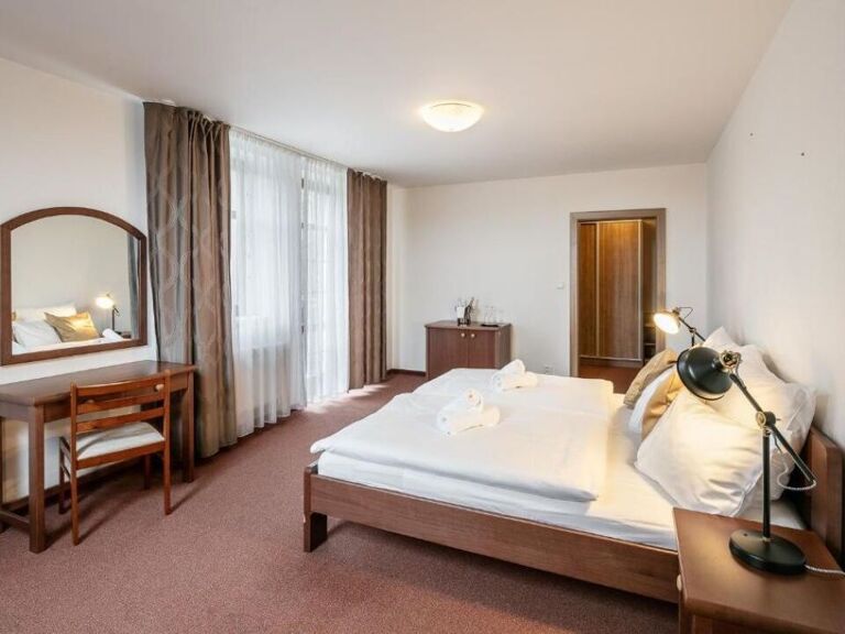 Doppelzimmer mit Balkon