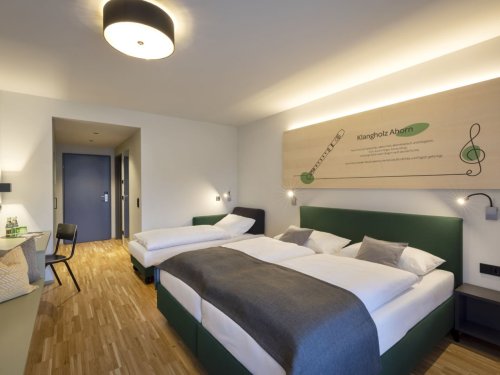 JUFA Hotel Laterns