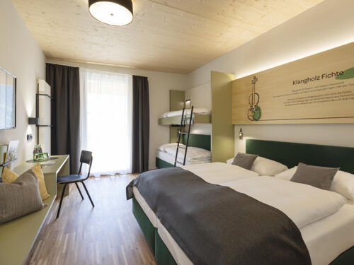 JUFA Hotel Laterns