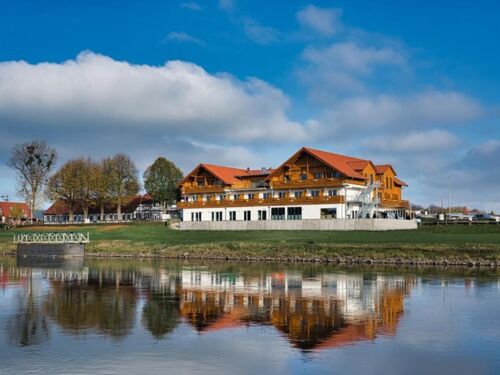 7 für 6 = Aktionstage direkt am Wasser im Weserbergland