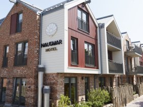 Klassisch wie ein Grandhotel, erfrischend wie der Nordseewind - 6 Tage Büsum