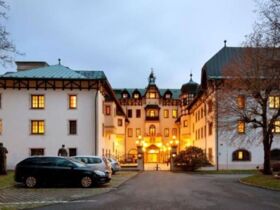 8 Tage Kuraufenthalt inkl. 10 Wellnessanwendungen - Chateau Monty Spa Resort 