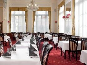 8 Tage Kuraufenthalt inkl. 10 Wellnessanwendungen - Chateau Monty Spa Resort 