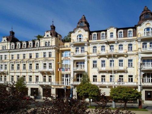 Ich liebe dich im Stil Excelsior – wenn die Liebe in Marienbad erblüht | 3 Tage 