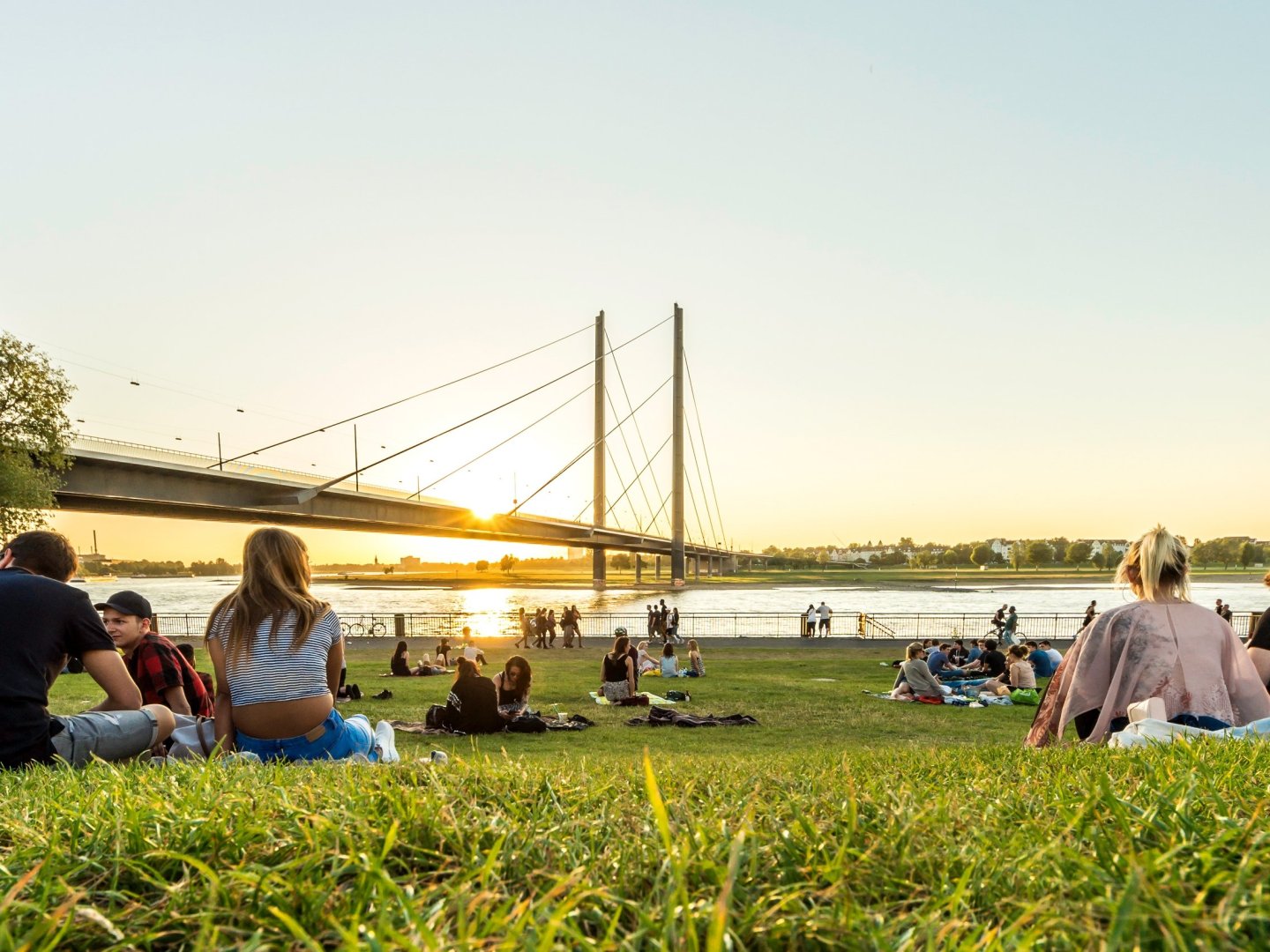 Düsseldorf-Kurzurlaub am Rheinufer inkl. Abendessen - 2 Tage