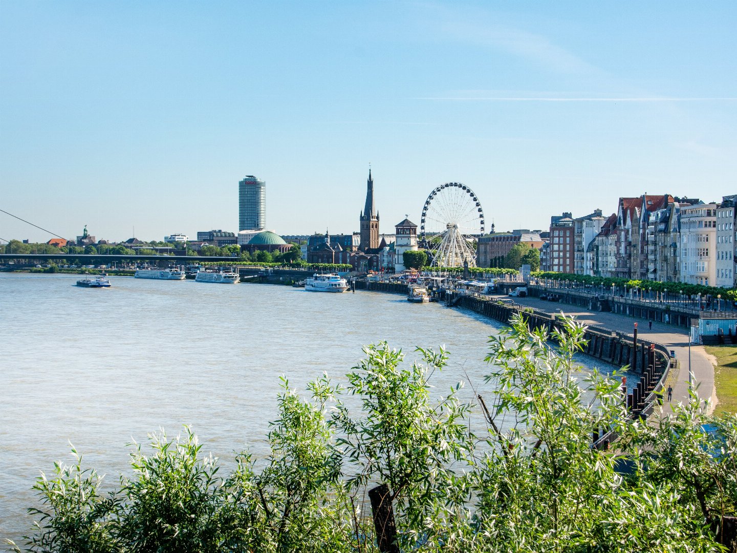 Düsseldorf-Kurzurlaub am Rheinufer inkl. Abendessen - 2 Tage