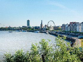 SPECIAL: Frühling & Sommer am Rheinufer - 2 Tage in Düsseldorf
