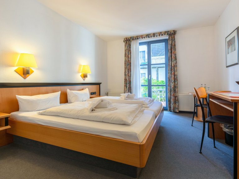 Doppelzimmer mit Terrasse A