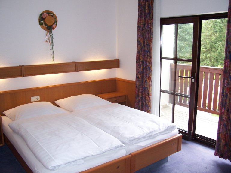 Doppelzimmer mit Balkon / Terrasse