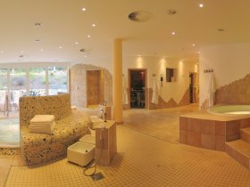 Dinner & Show mit den Kächeles- Die schwäbische Toskana live erleben!