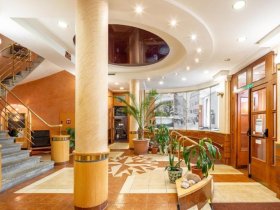 Urlaub mit Massage & Eintritt in den Saunia Thermal