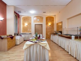 Urlaub mit Massage & Eintritt in den Saunia Thermal