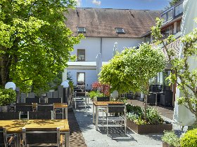 5 Erlebnistage am Bodensee im Romantik Hotel mit 3-Gang-Menü, Obst & Blumeninsel Mainau
