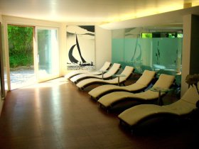 5 Erlebnistage am Bodensee im Romantik Hotel mit 3-Gang-Menü, Obst & Blumeninsel Mainau