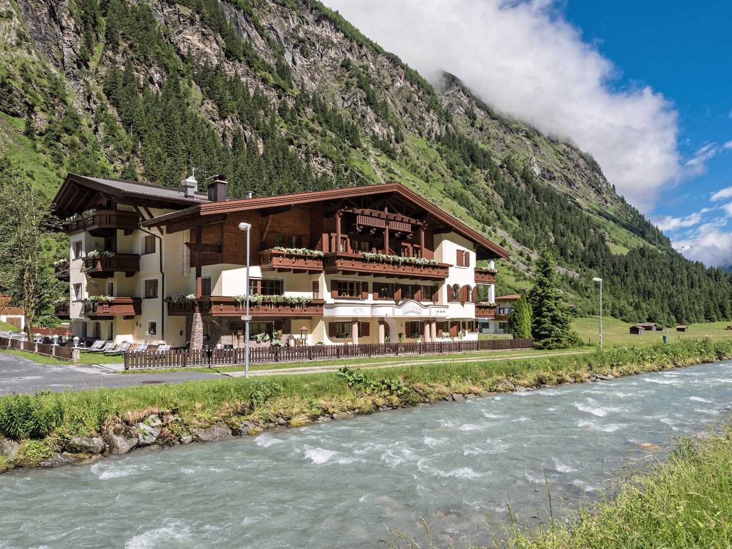 Bike & Relax – E-Bike-Vergnügen mit Bergpanorama in Tirol | 4 Tage 