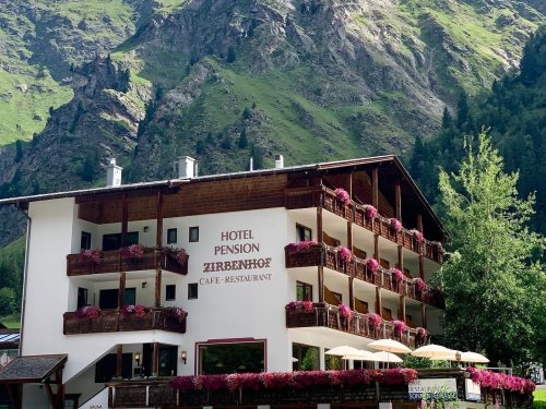 Alpinhotel Zirbenhof 