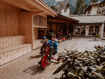 Familienzeit deluxe in den Südtiroler Dolomiten inkl. Halbpension  | 2 Nächte