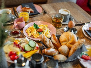 Bergsommer mit Thermencard und geführten Wanderungen im Salzburger Land | 1 Nacht gratis