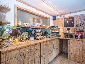 Auszeit zu Zweit mit Panorama-Wow-Effekt in Kaprun inkl. Tauern Spa Therme Eintritt | 2 Nächte