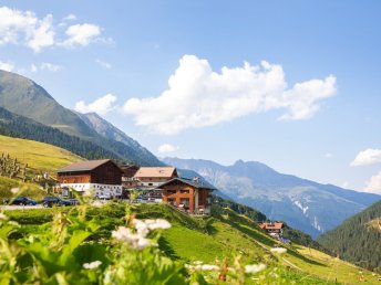 Erholungsurlaub inkl. Halbpension und geführten Wanderungen im Tiroler Praxmar | 7 Nächte 