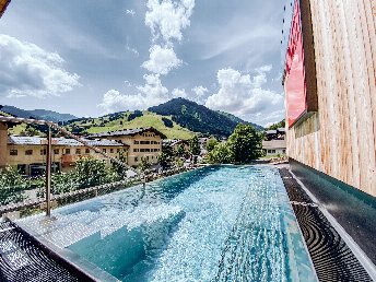 Up- & Downhill Package in Hinterglemm inkl. SPA Momente, Pool & Joker Card | 4 Nächte