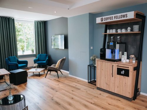 Coffee Fellows Hotel &amp; Longstay