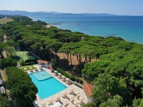 Meerzeit in der Toskana – Privatstrand & Halbpension |4 Nächte   