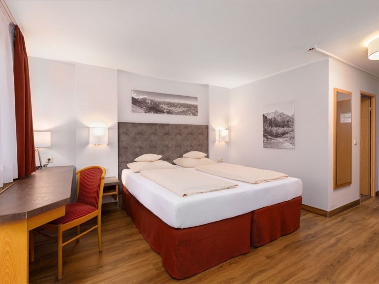 Doppelzimmer mit Balkon / Terrasse